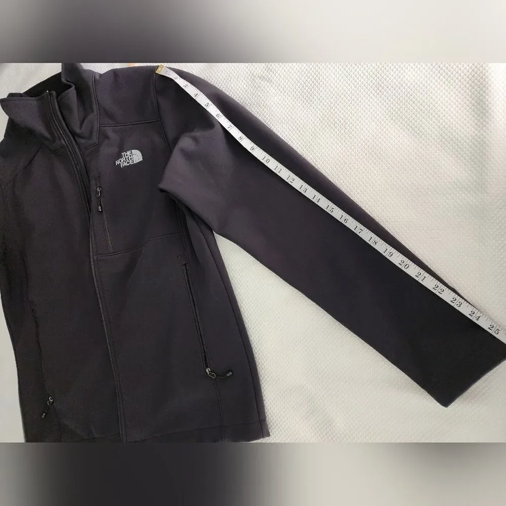 The North Face Men's Dark Black Performance Jacket